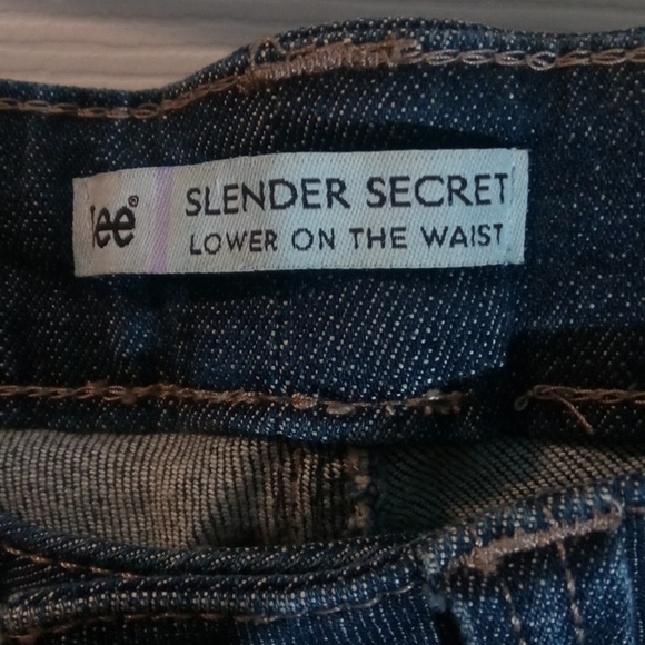 Lee Slender Secret Jeans (22) - Picture 3 of 4